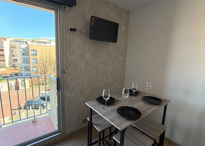 Pour 4 Personnes - Piscine- Ascenseur Apartment Agde